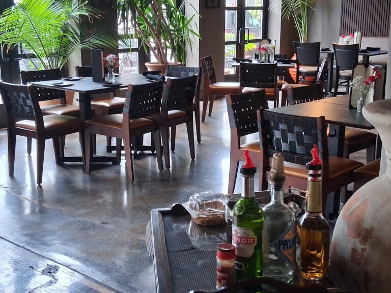 La Cucina dining room with string lights